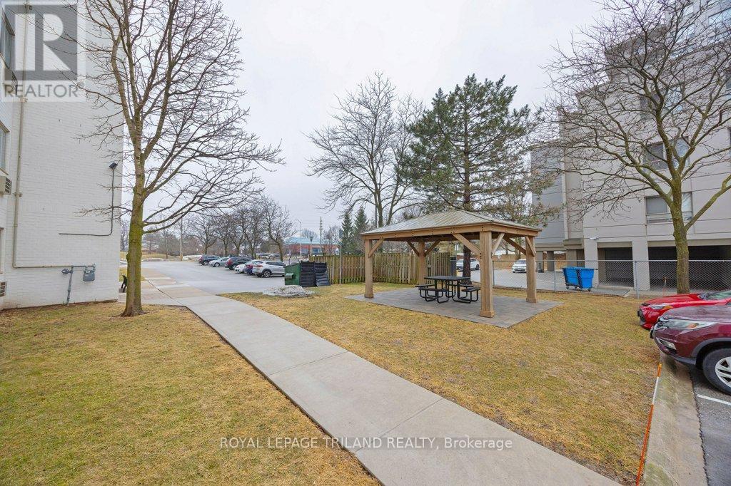 105 - 333 Commissioners Road W, London South, Ontario  N6J 4X7 - Photo 27 - X13454606