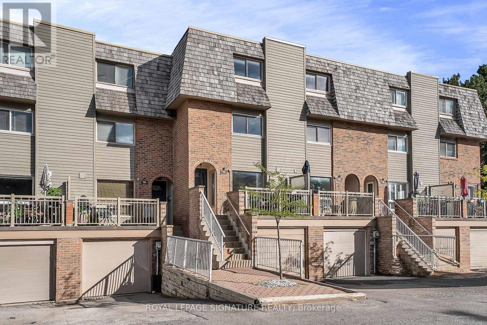94 DUTCH MYRTLE WAY, Toronto, Ontario