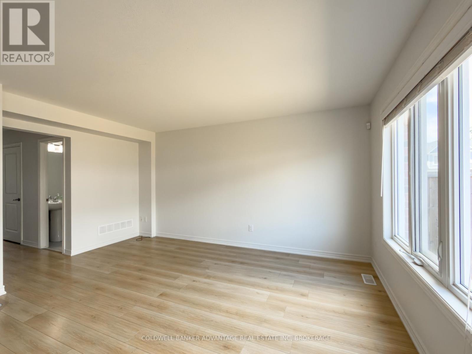218 Heron Street, Welland, Ontario  L3C 0G7 - Photo 7 - X13454572