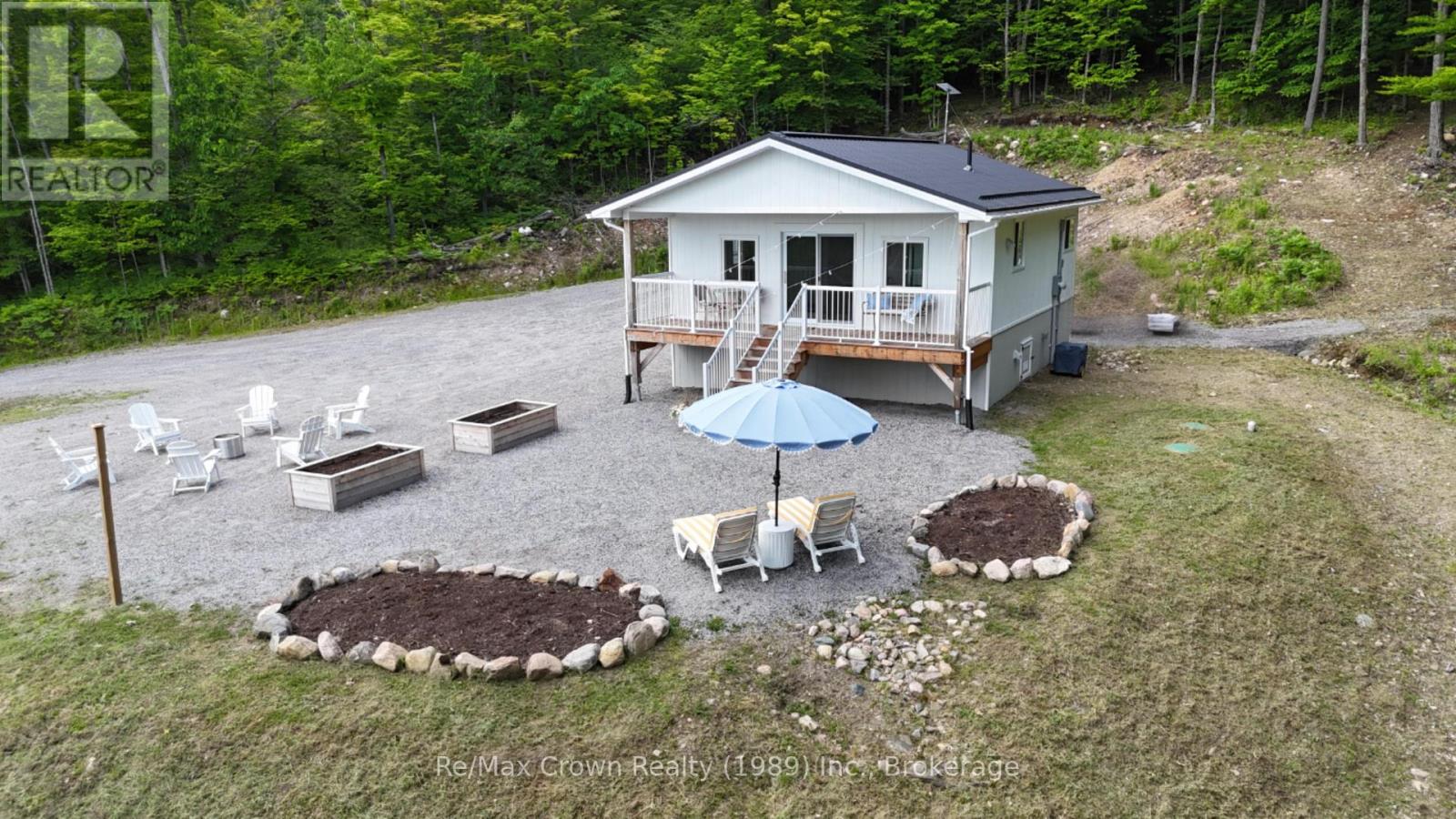 1052 Limberlost Point Road, Parry Sound Remote Area, Ontario  P0H 2R0 - Photo 2 - X13454594
