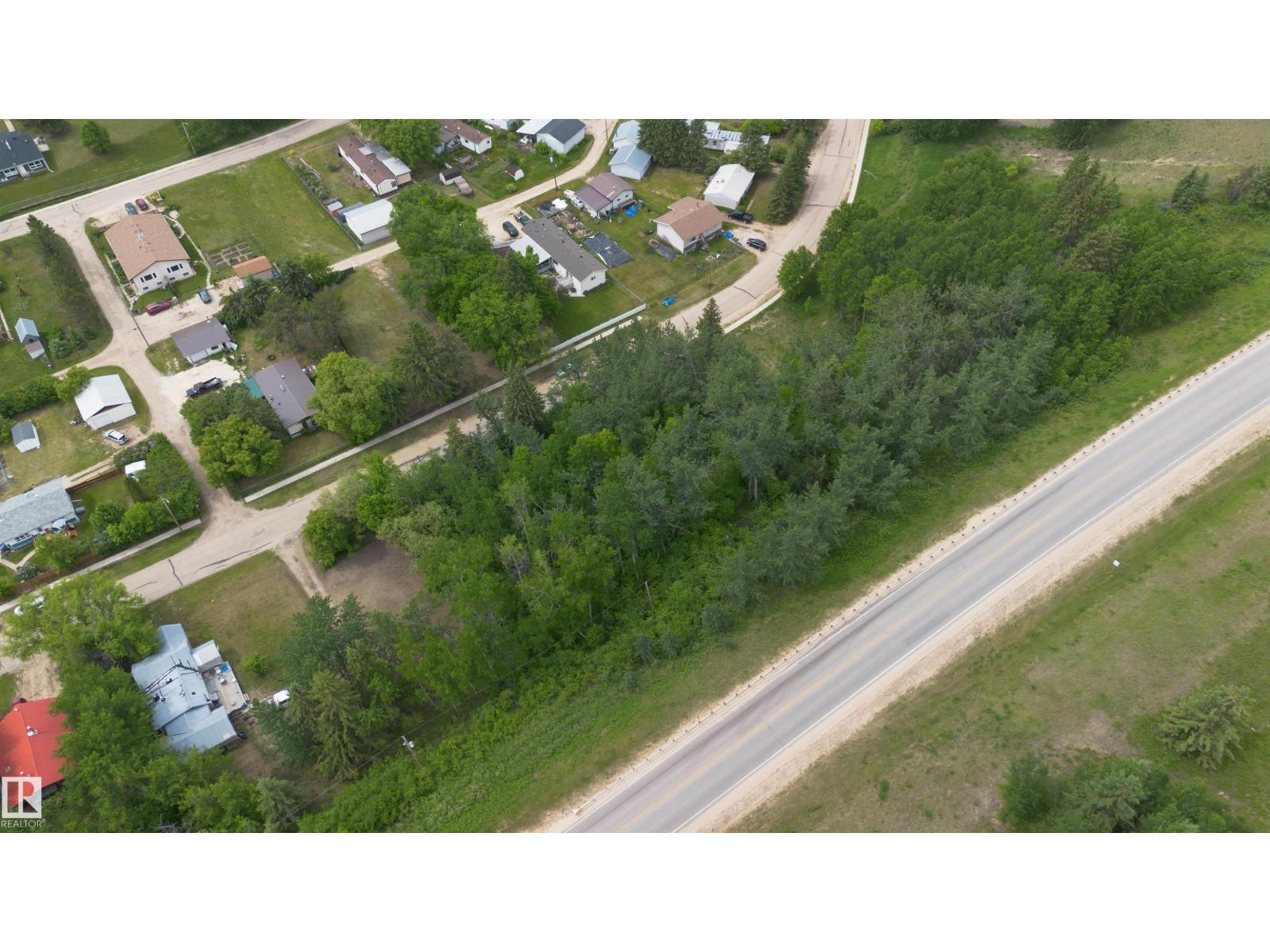 31 Crescent Dr, Fort Assiniboine, Alberta  T0G 1A0 - Photo 4 - E4494055