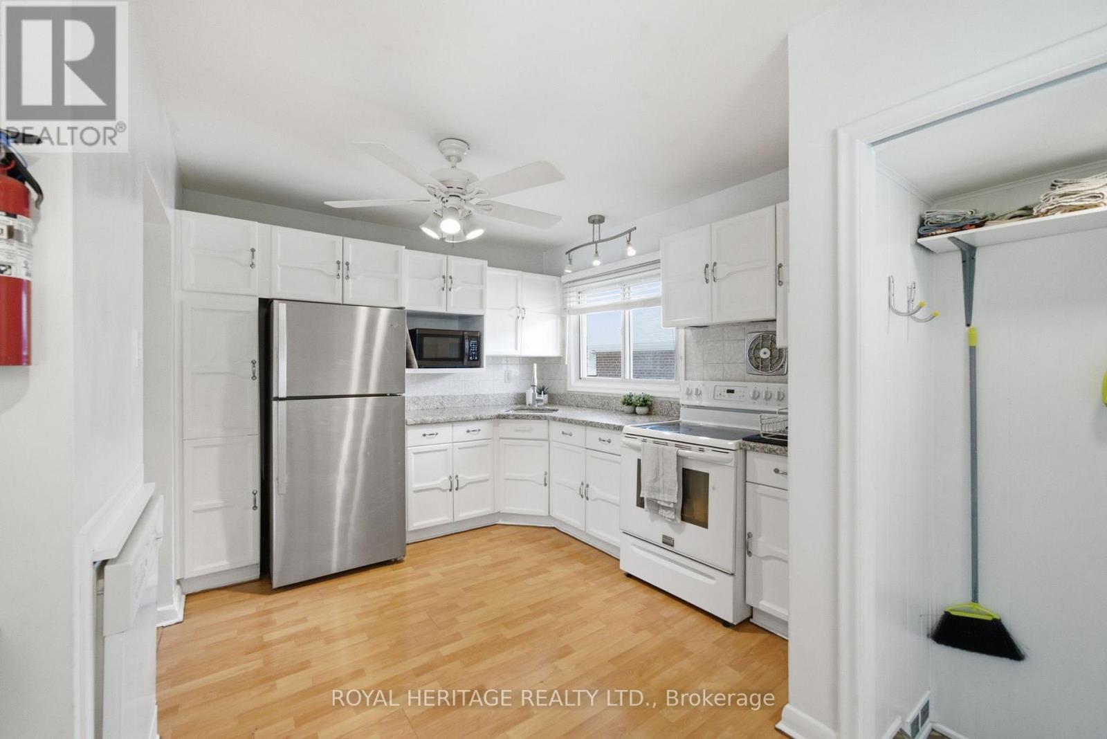 15 Golfhaven Drive, Toronto, Ontario  M1G 2C8 - Photo 11 - E13454554