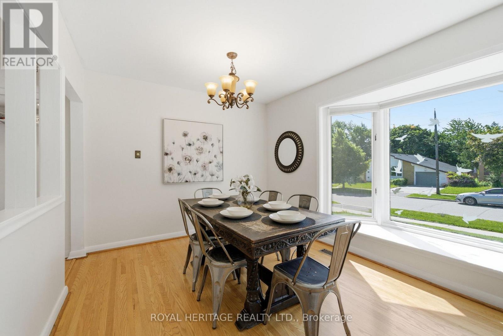 15 Golfhaven Drive, Toronto, Ontario  M1G 2C8 - Photo 8 - E13454554