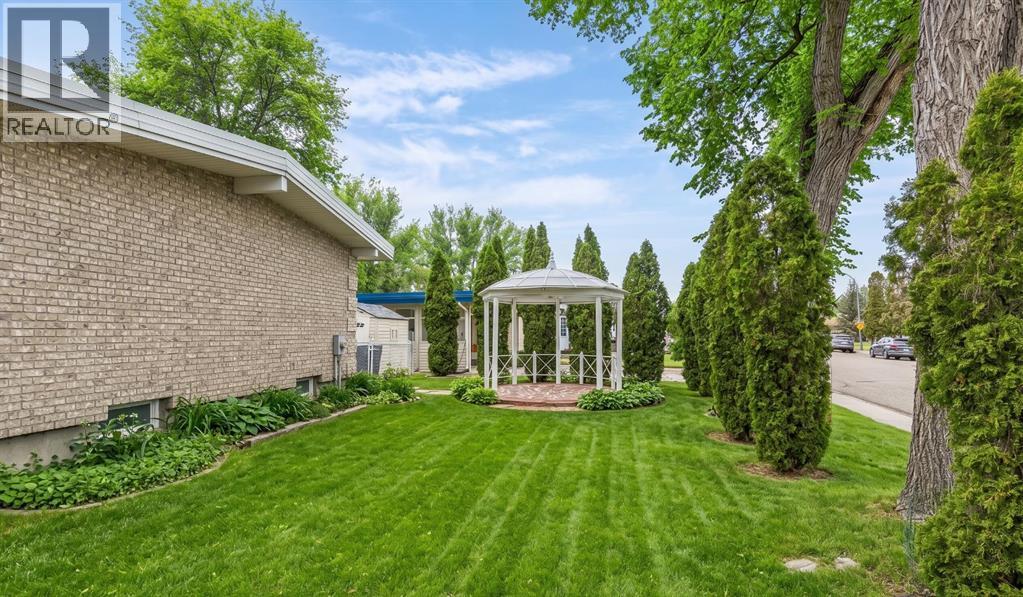 890 Hargrave Way NW, Medicine Hat, Alberta T1A 6Y9 - Photo 43 - A2304270