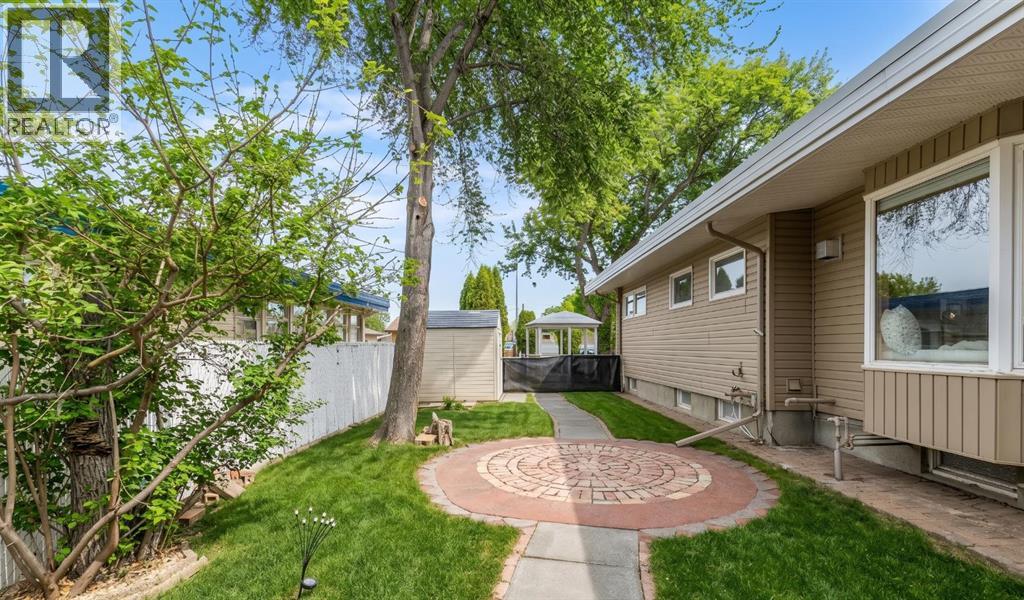 890 Hargrave Way NW, Medicine Hat, Alberta T1A 6Y9 - Photo 40 - A2304270