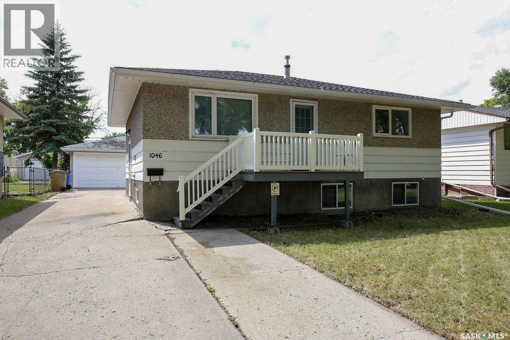 1046 Lindsay Street, Regina, Saskatchewan  S4N 3A9 - Photo 1 - SK039574
