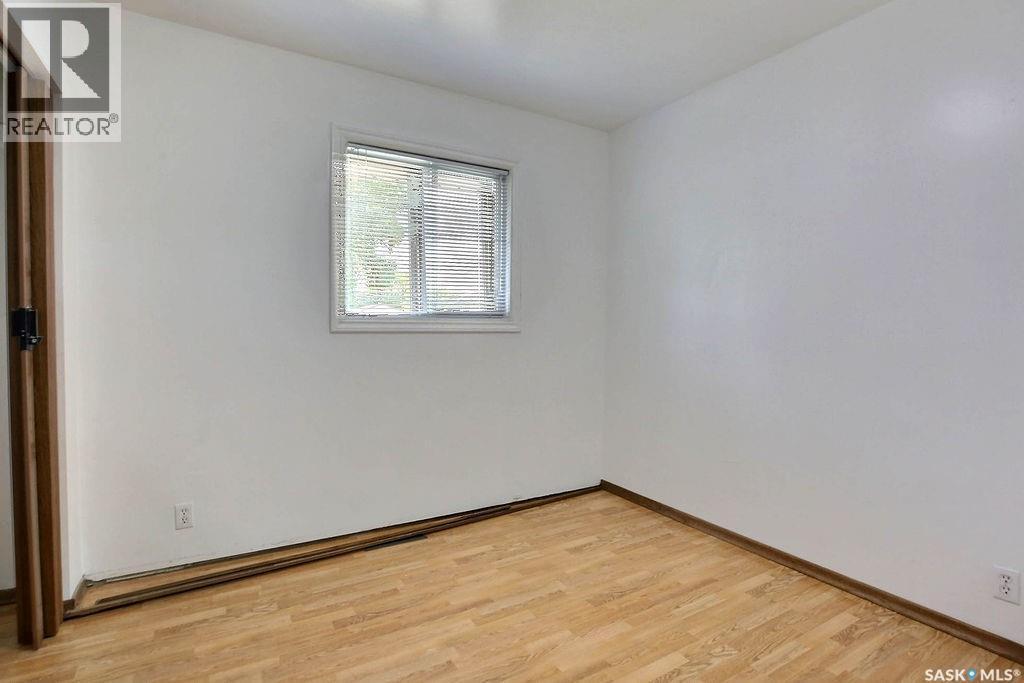 1046 Lindsay Street, Regina, Saskatchewan  S4N 3A9 - Photo 14 - SK039574