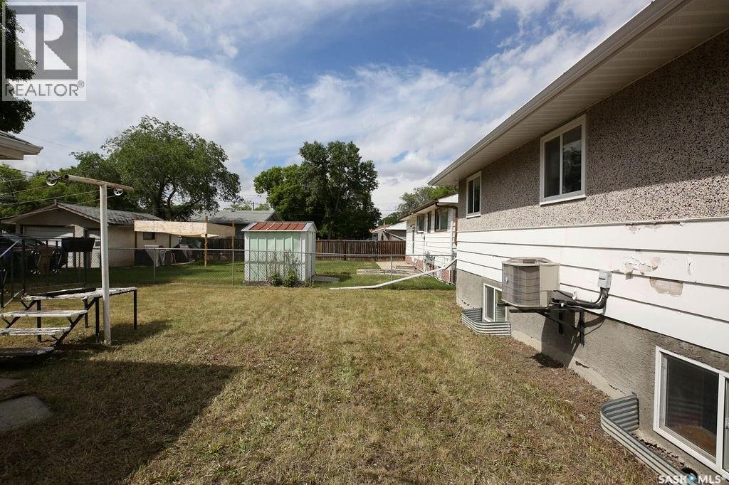 1046 Lindsay Street, Regina, Saskatchewan  S4N 3A9 - Photo 28 - SK039574