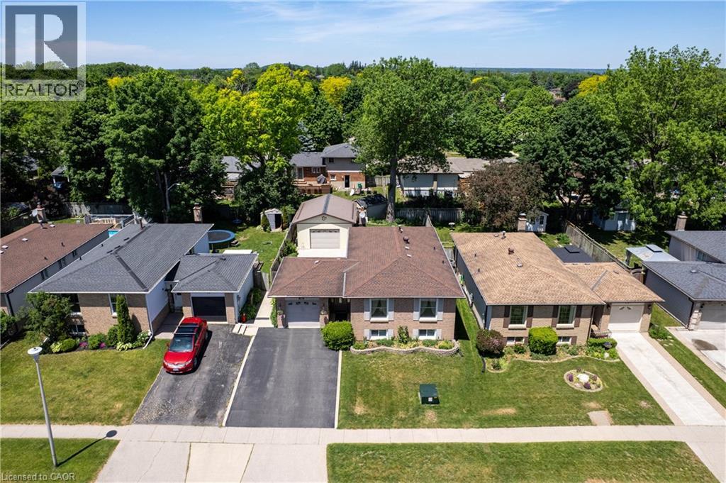 35 Barnicke Drive, Cambridge, Ontario  N3C 3M2 - Photo 3 - 40834792