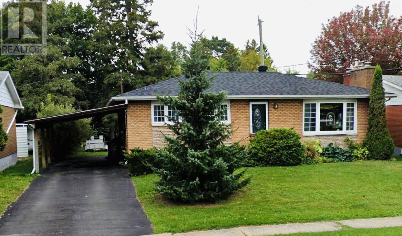 57 Irwin Ave, Sault Ste. Marie, Ontario  P6A 3P7 - Photo 1 - SM261467