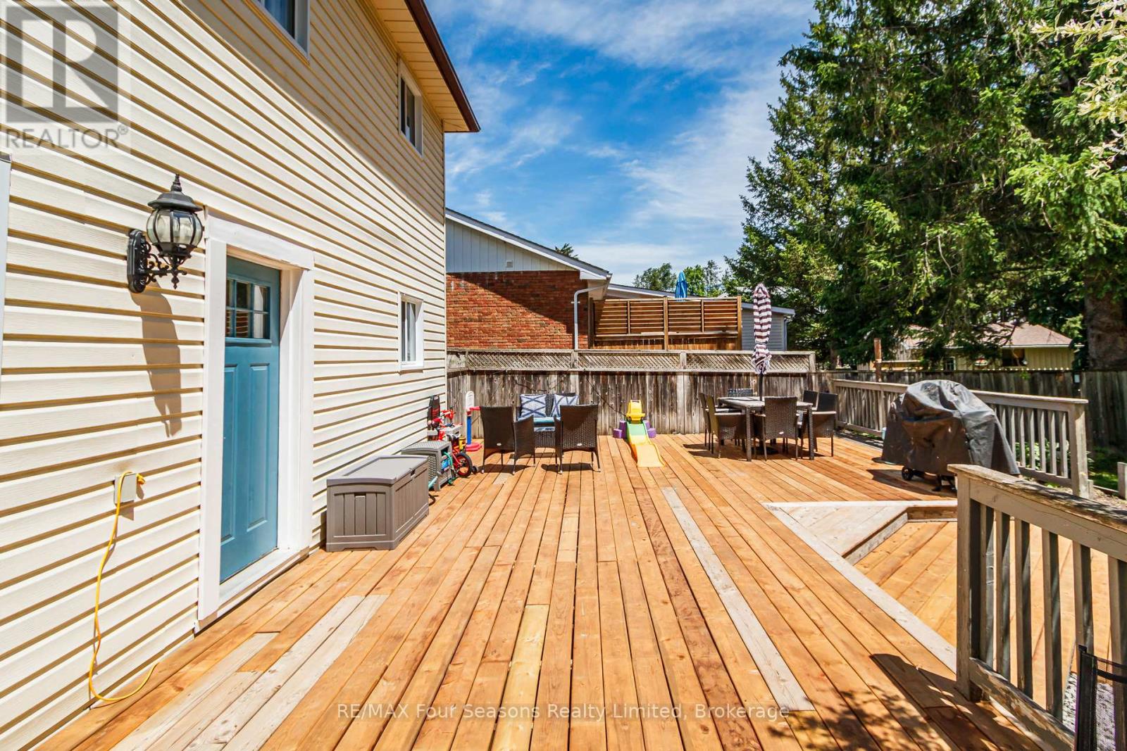 261 Superior Street, Clearview, Ontario  L0M 1S0 - Photo 35 - S13454672