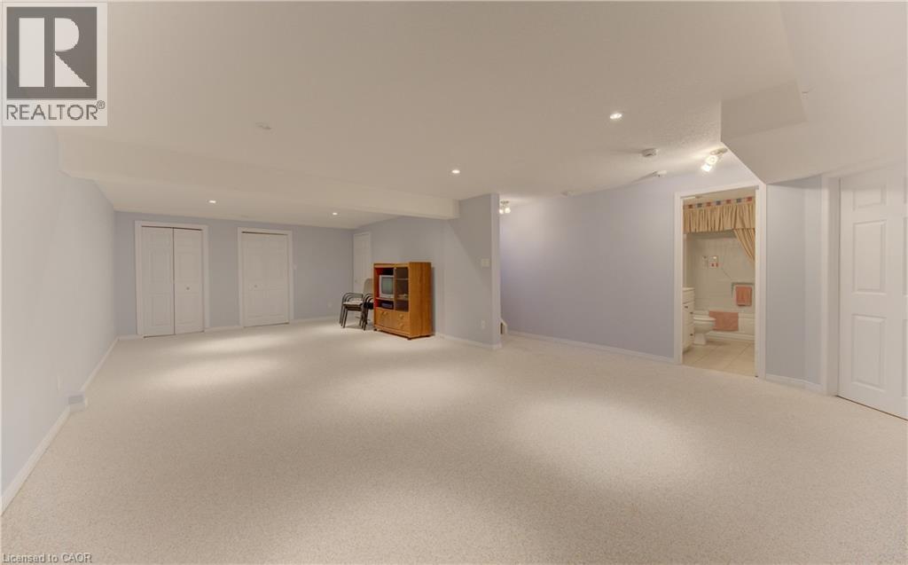 74 Autumn Ridge Trail Unit# 33, Kitchener, Ontario  N2P 2M5 - Photo 20 - 40838134