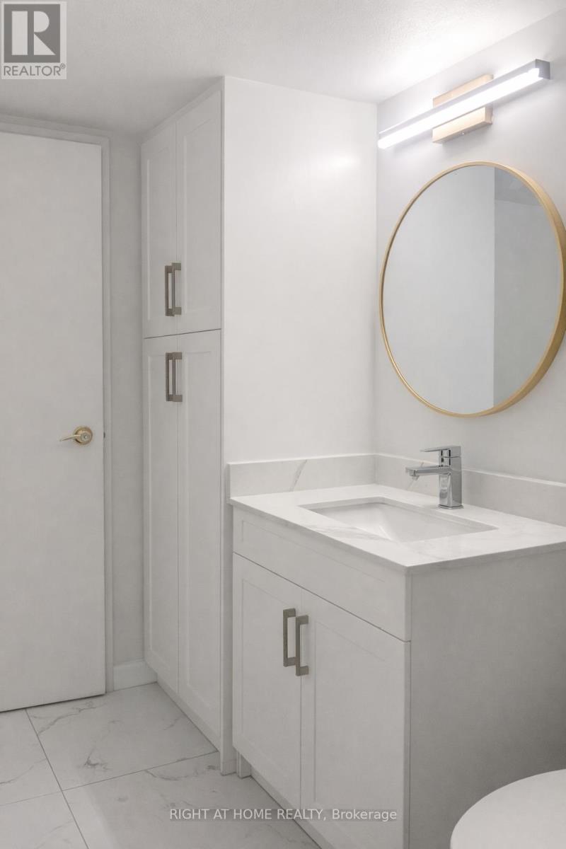 1706 - 10 Yonge Street, Toronto, Ontario  M5E 1R4 - Photo 19 - C13454648