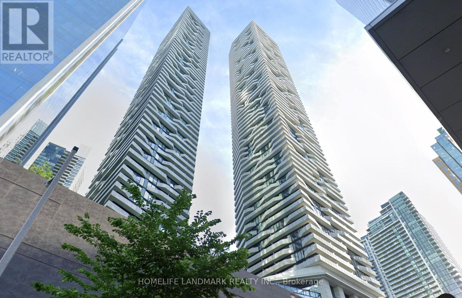 6208 - 100 HARBOUR STREET, Toronto, Ontario