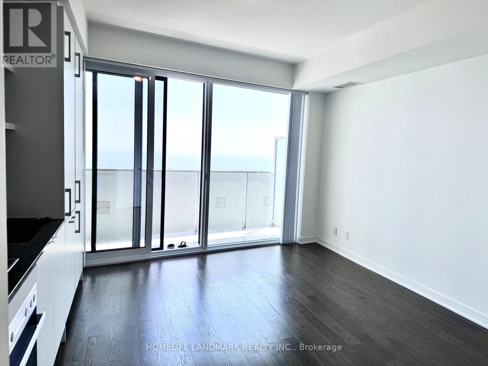 6208 - 100 Harbour Street, Toronto, Ontario  M5J 0B5 - Photo 4 - C13454662