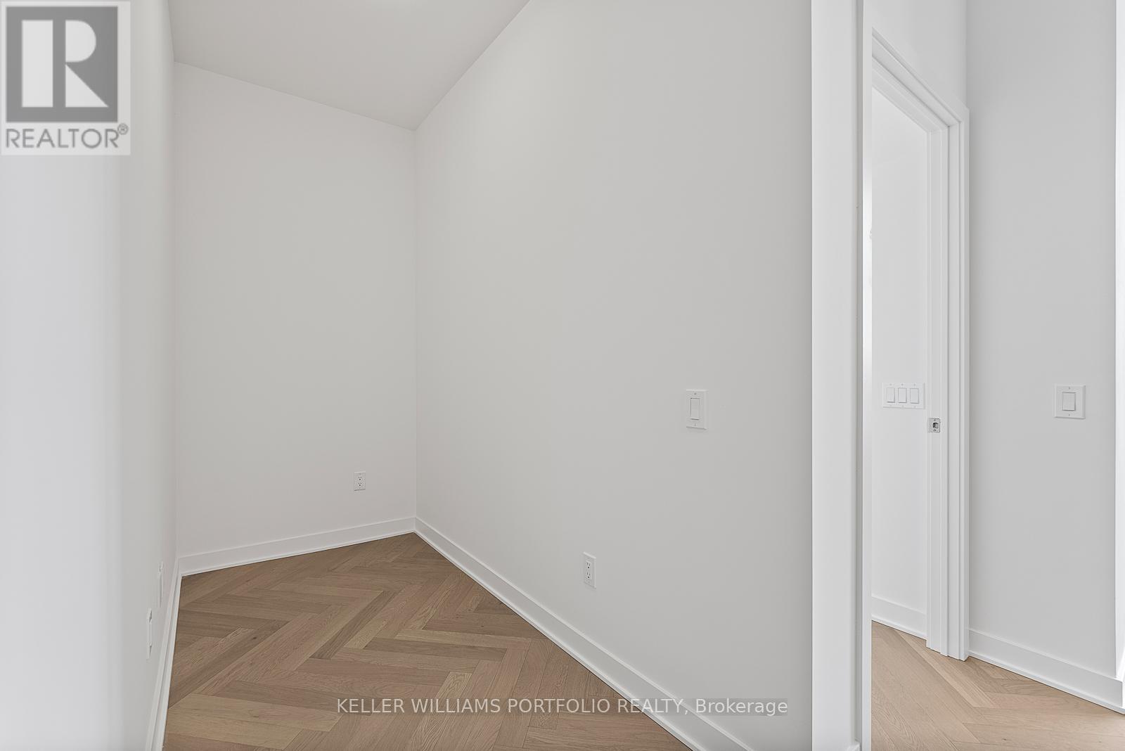 2907 - 11 Yorkville Avenue, Toronto, Ontario  M4W 0B7 - Photo 16 - C13454740