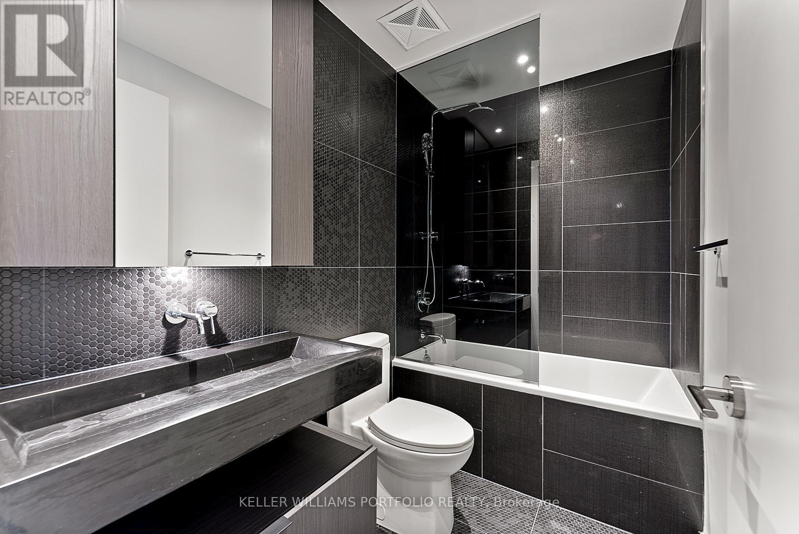 2907 - 11 Yorkville Avenue, Toronto, Ontario  M4W 0B7 - Photo 21 - C13454740