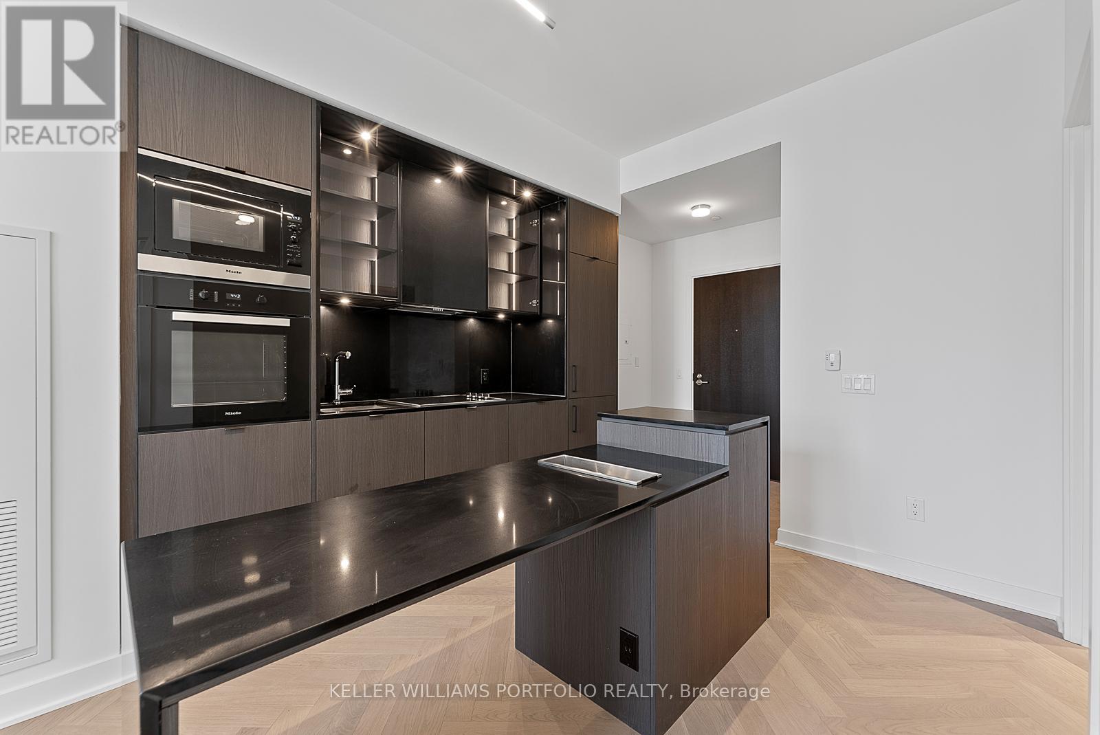 2907 - 11 Yorkville Avenue, Toronto, Ontario  M4W 0B7 - Photo 8 - C13454740