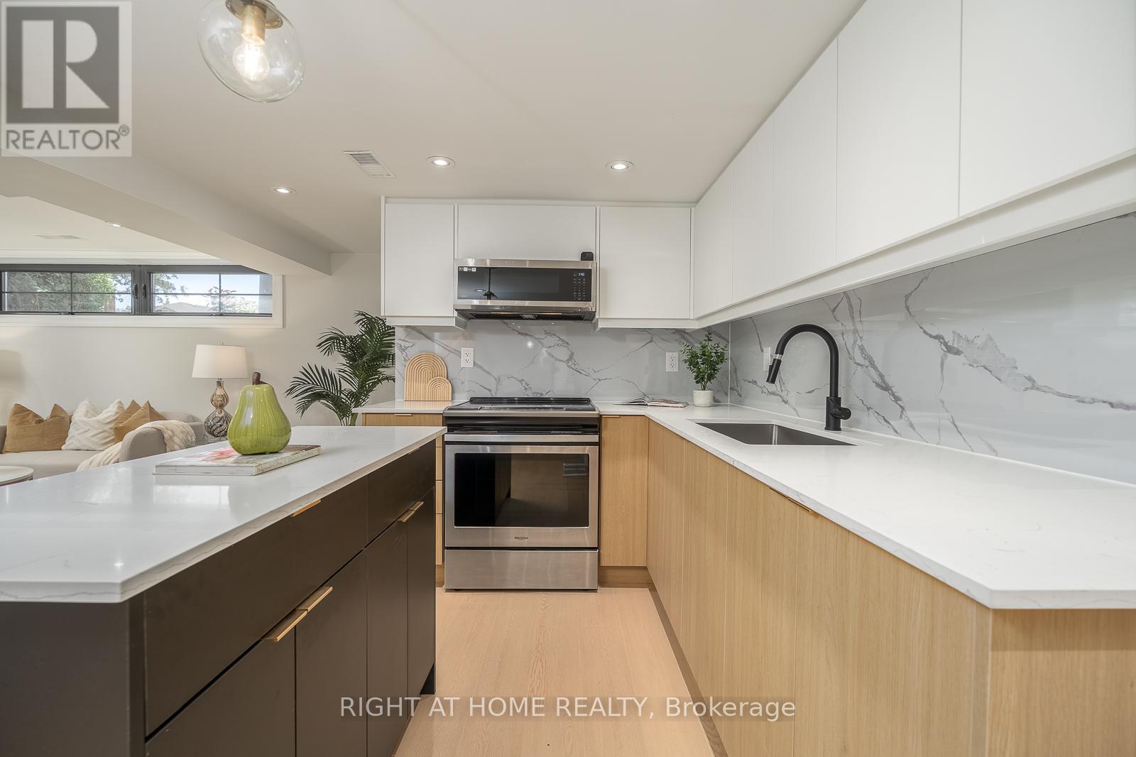 46 Medina Crescent, Toronto, Ontario  M1K 4B7 - Photo 38 - E13454746