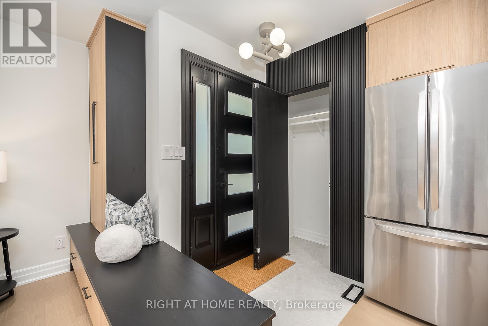 46 Medina Crescent, Toronto, Ontario  M1K 4B7 - Photo 6 - E13454746