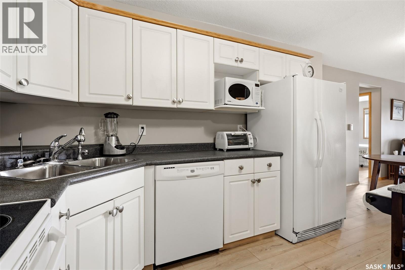 403 205 Mcintyre Street N, Regina, Saskatchewan  S4R 3B7 - Photo 8 - SK039344