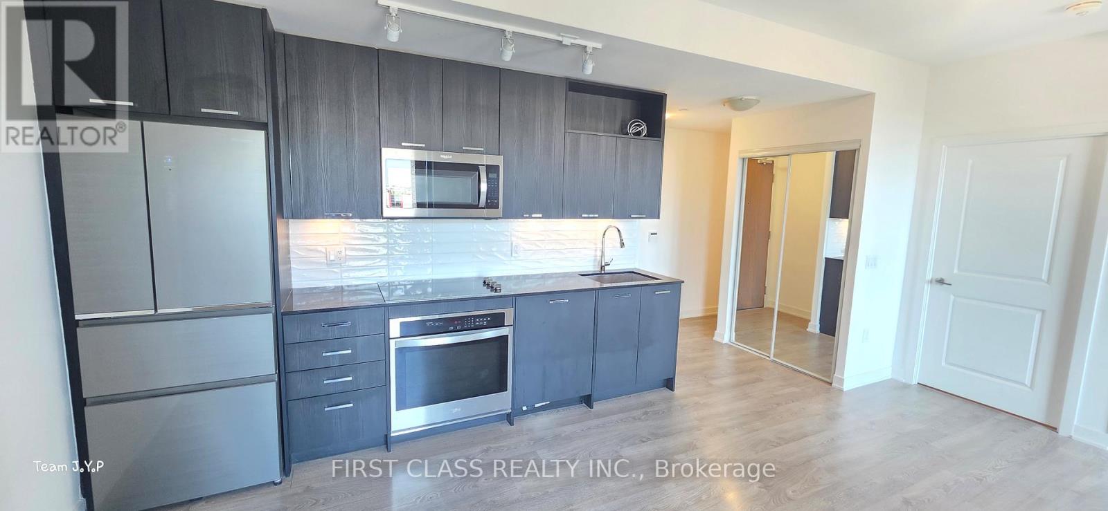 608 - 120 Eagle Rock Way, Vaughan, Ontario L6A 5C2 - Photo 14 - N13454664