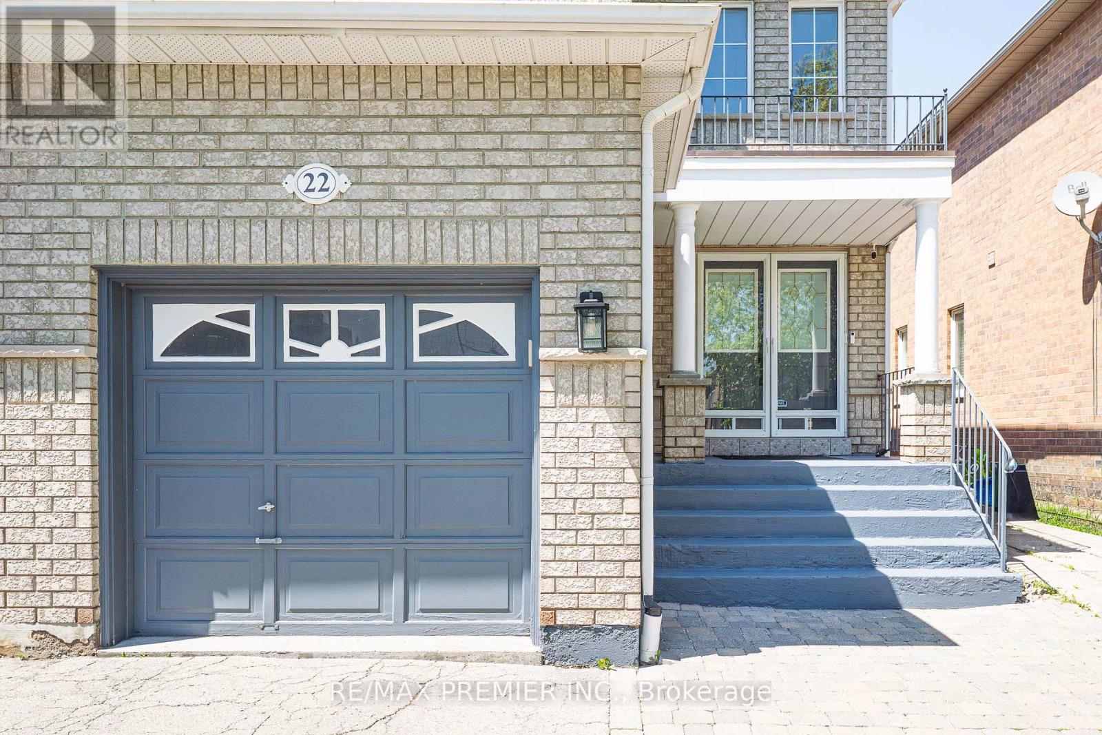 22 Laura Sabrina Drive, Vaughan, Ontario  L4H 1M6 - Photo 2 - N13454704