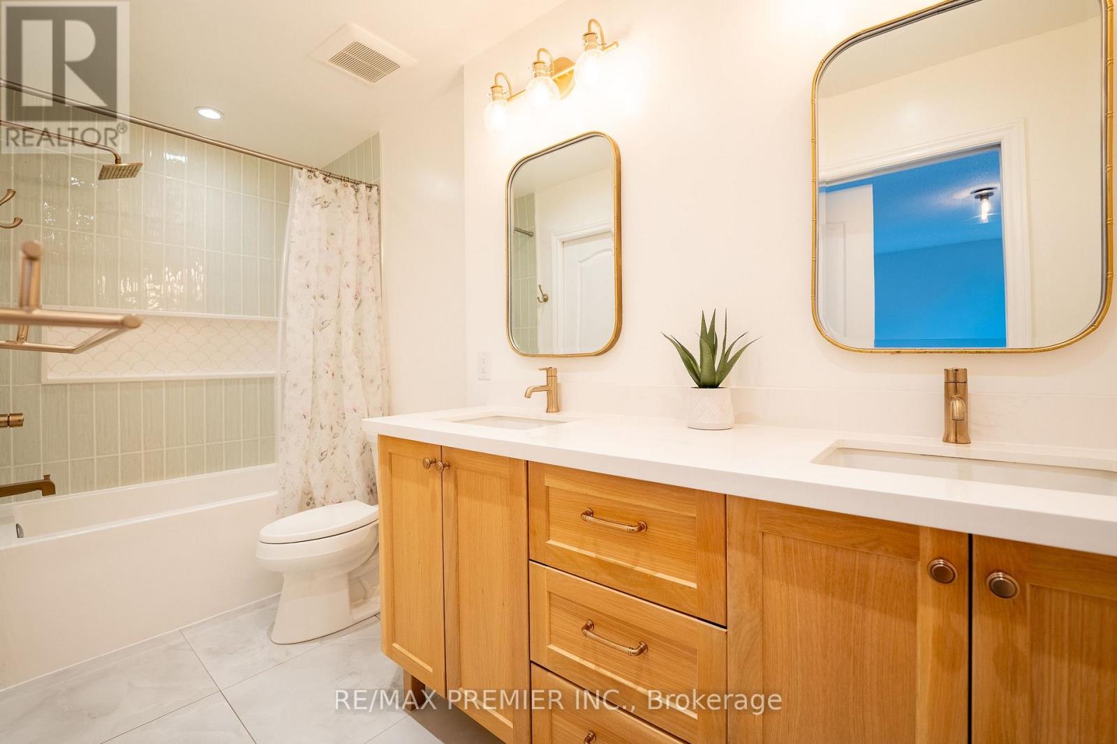 22 Laura Sabrina Drive, Vaughan, Ontario  L4H 1M6 - Photo 20 - N13454704