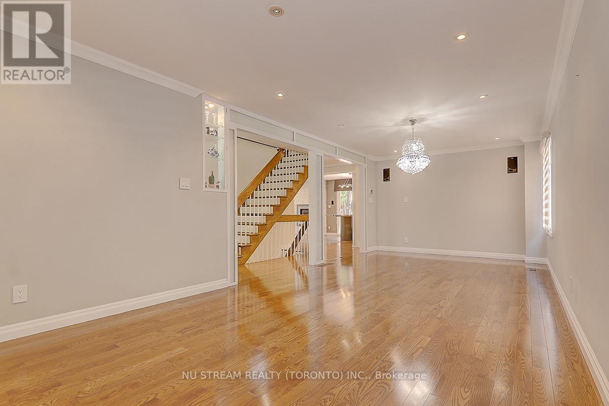 47 Hemingway Crescent, Markham, Ontario L3R 2S4 - Photo 9 - N13454750