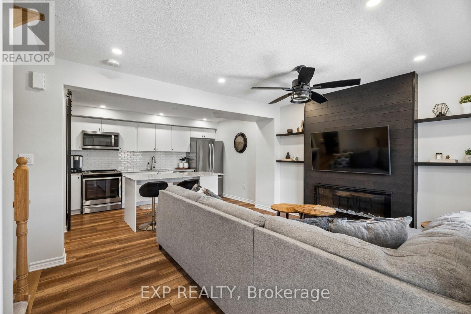 38 Andean Lane, Barrie, Ontario  L9J 0J4 - Photo 15 - S13454636