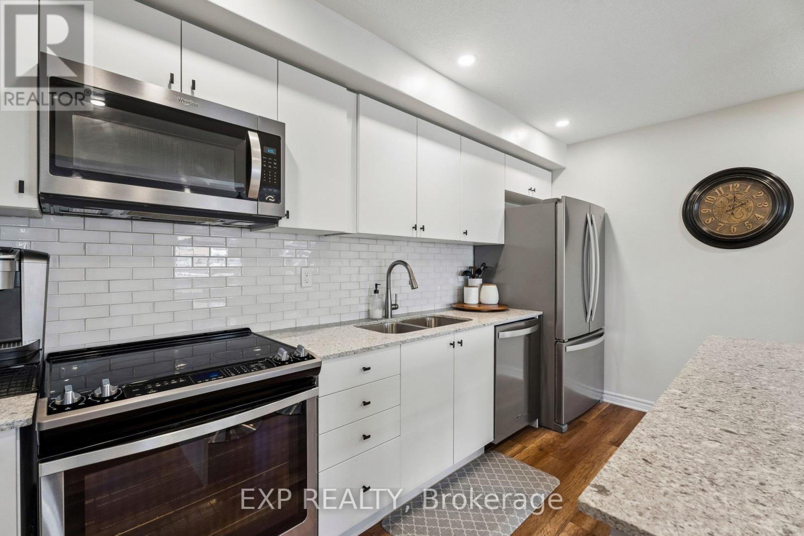 38 Andean Lane, Barrie, Ontario  L9J 0J4 - Photo 27 - S13454636