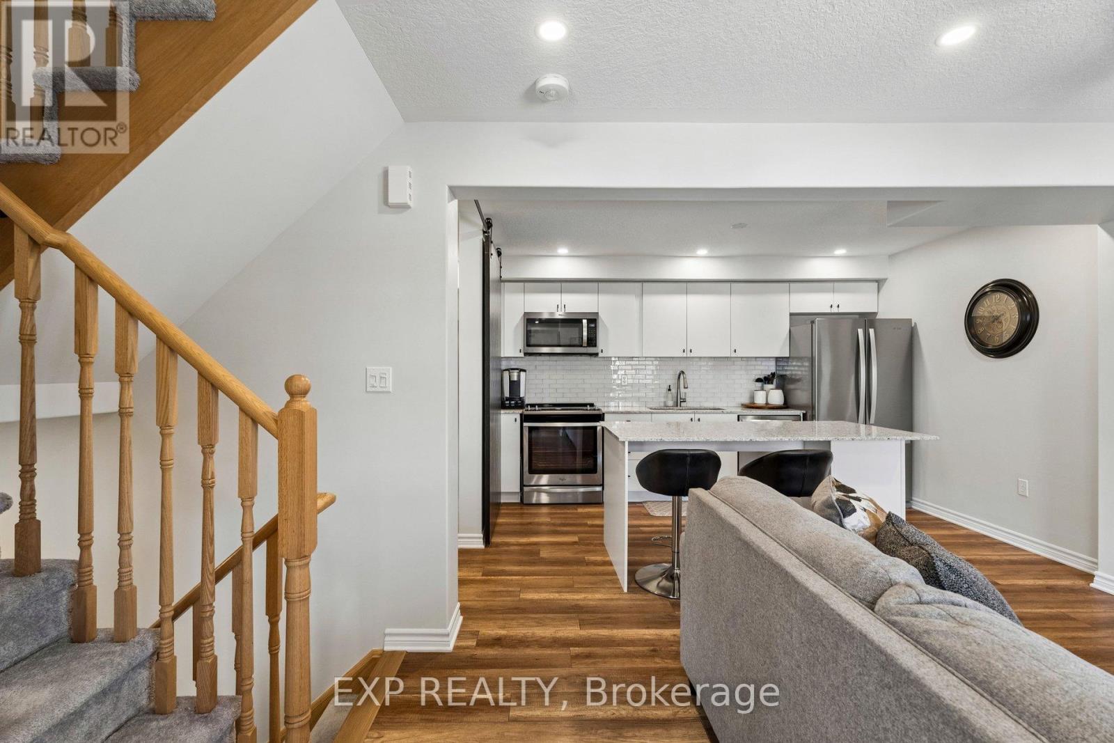 38 Andean Lane, Barrie, Ontario  L9J 0J4 - Photo 7 - S13454636