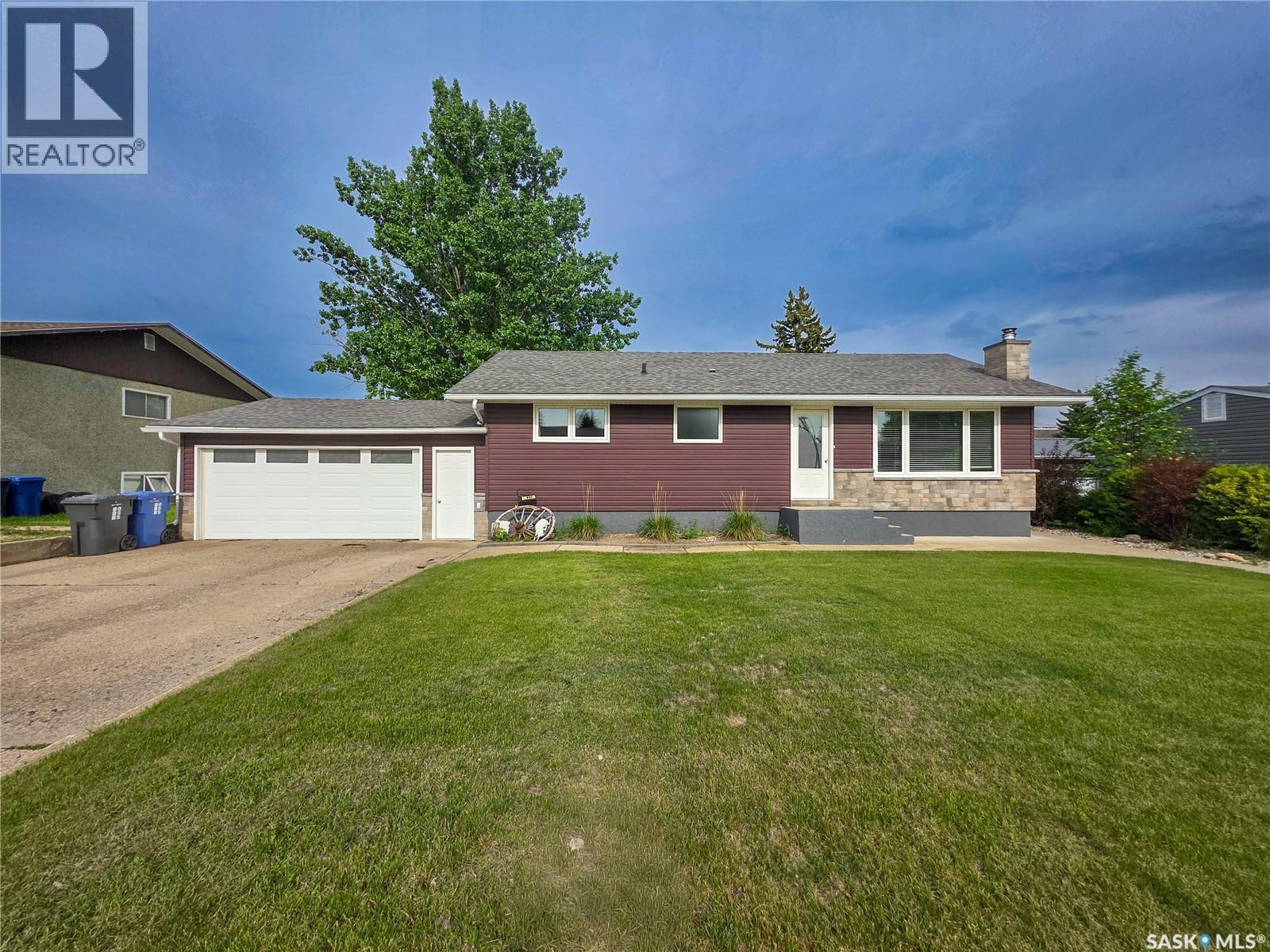 820 Scotia Street, Melville, Saskatchewan S0A 2P0 - Photo 2 - SK034321