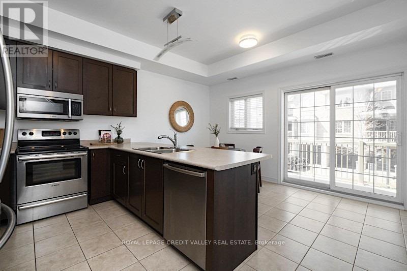 29 - 1401 Plains Road E, Burlington, Ontario L7R 0C2 - Photo 10 - W13454720