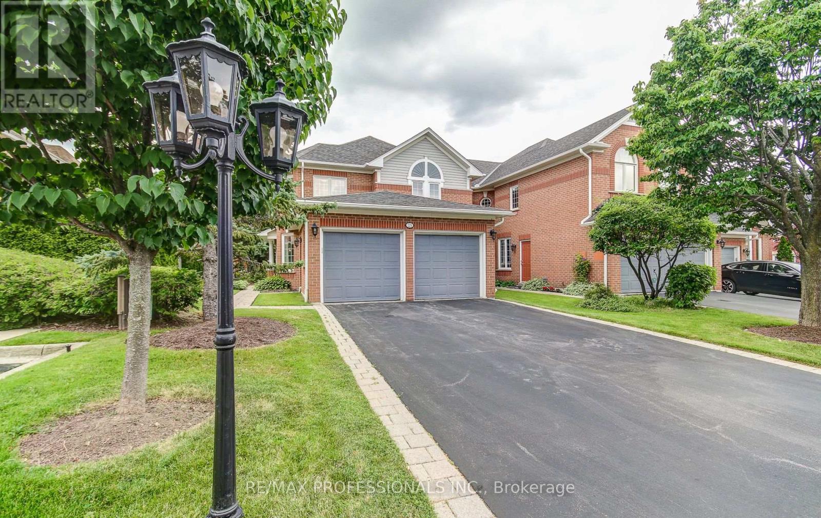 23 - 2145 COUNTRY CLUB DRIVE E, Burlington, Ontario