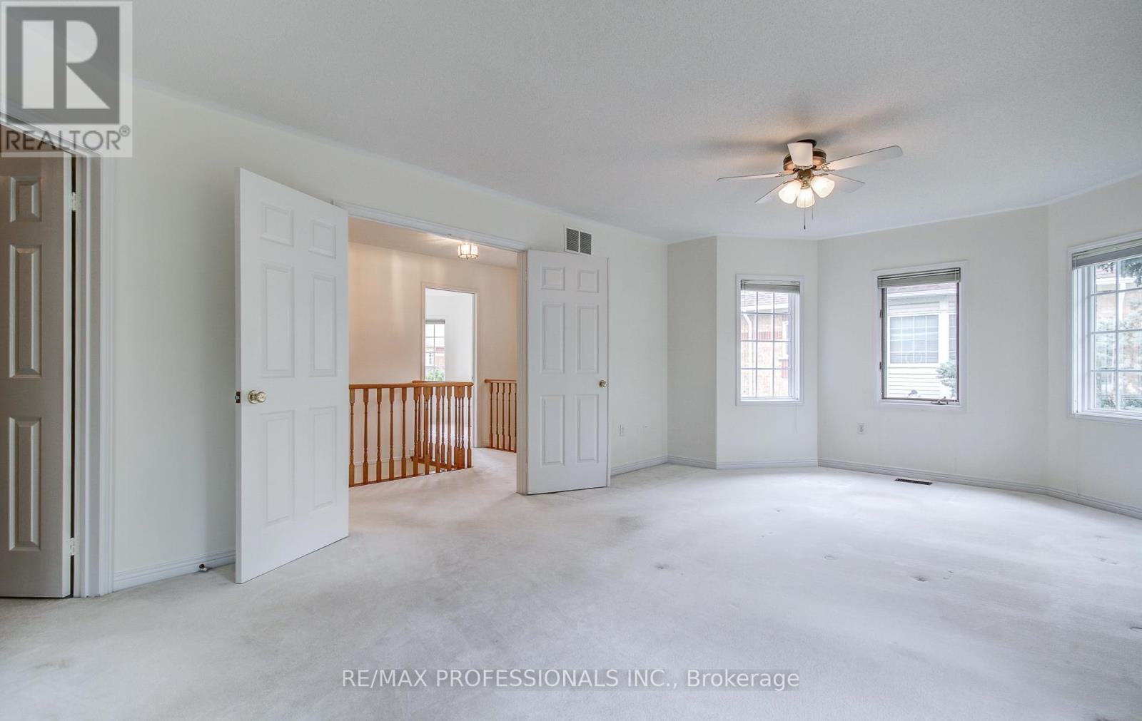 23 - 2145 Country Club Drive E, Burlington, Ontario L7M 4E1 - Photo 15 - W13454758