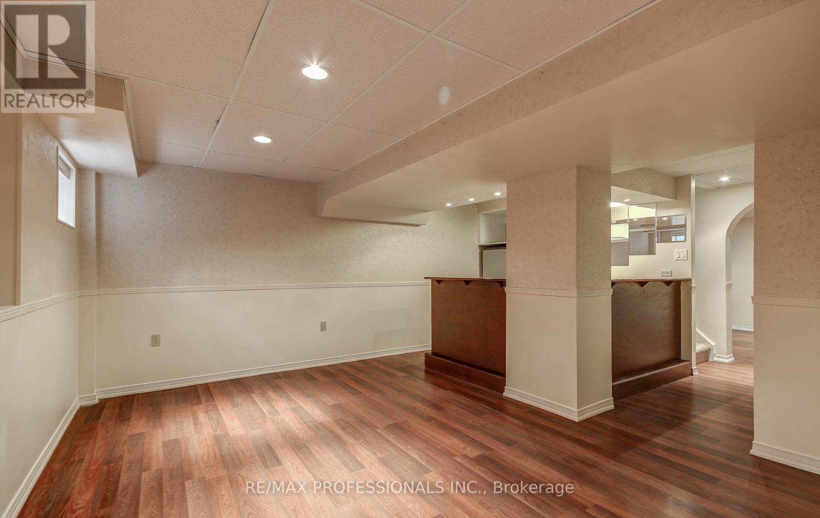 23 - 2145 Country Club Drive E, Burlington, Ontario L7M 4E1 - Photo 24 - W13454758