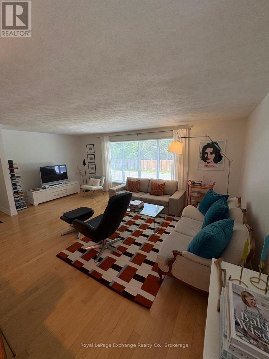 579 Peirson Avenue, Saugeen Shores, Ontario  N0H 2C4 - Photo 13 - X13451974