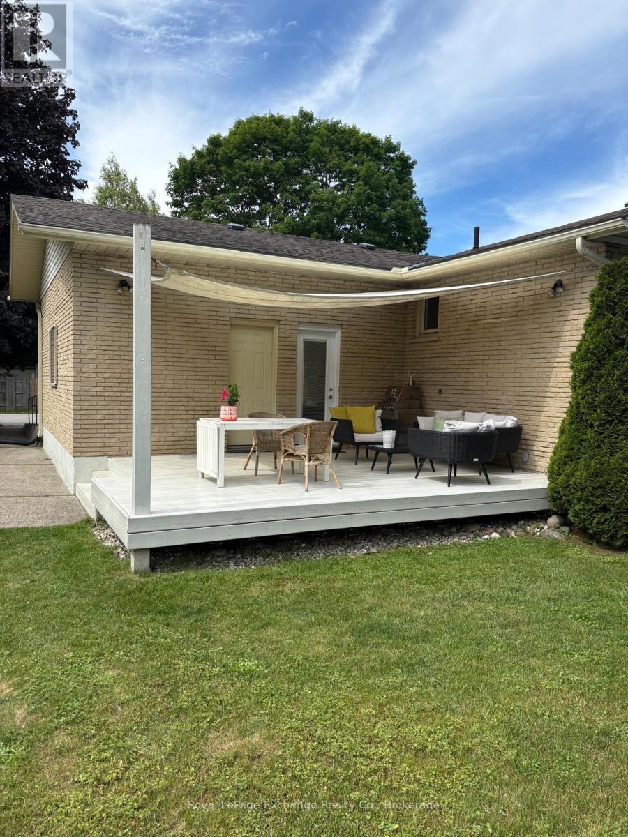 579 Peirson Avenue, Saugeen Shores, Ontario  N0H 2C4 - Photo 6 - X13451974