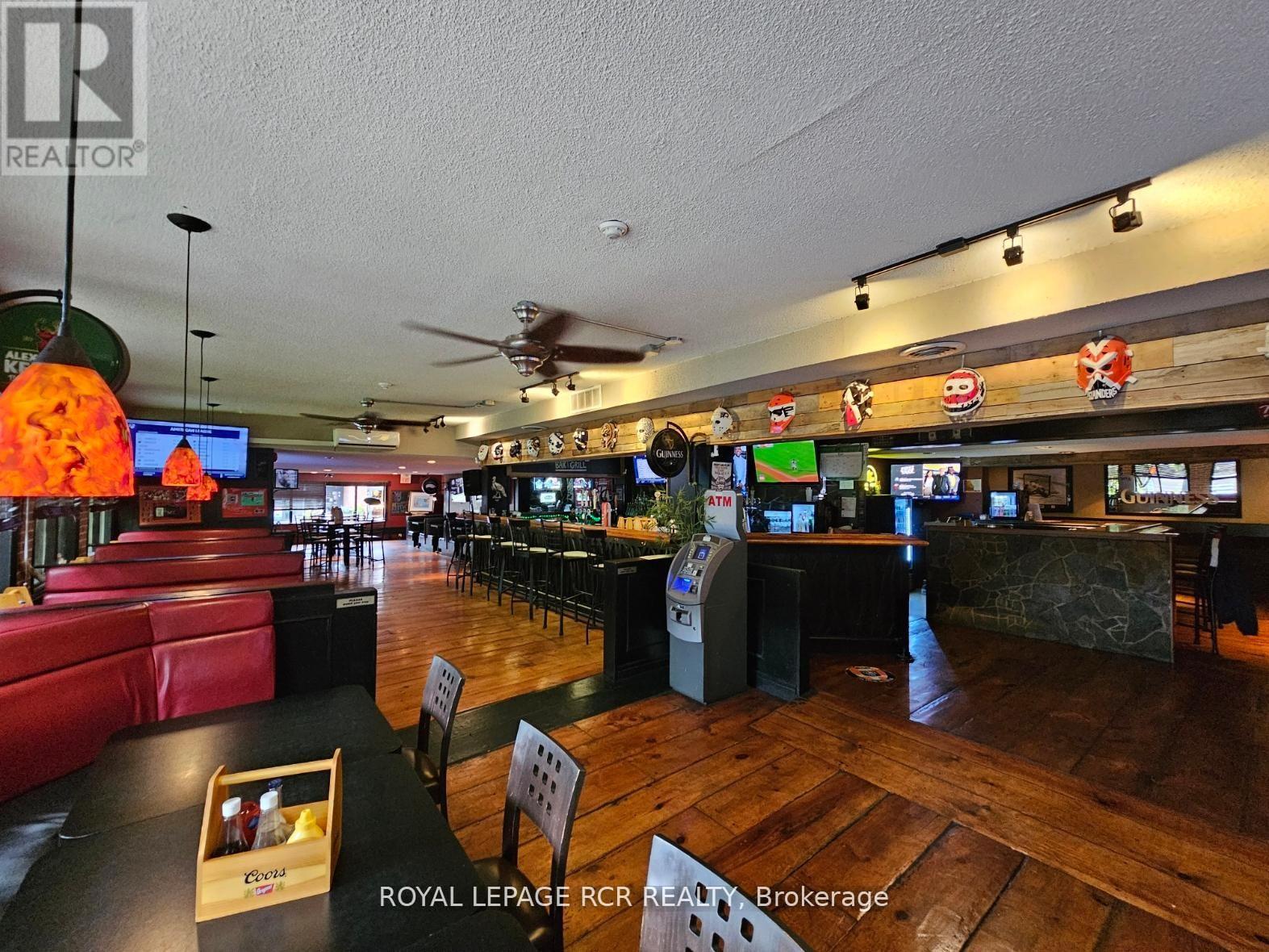 282 Ridge Road N, Fort Erie, Ontario  L0S 1N0 - Photo 3 - X13454706