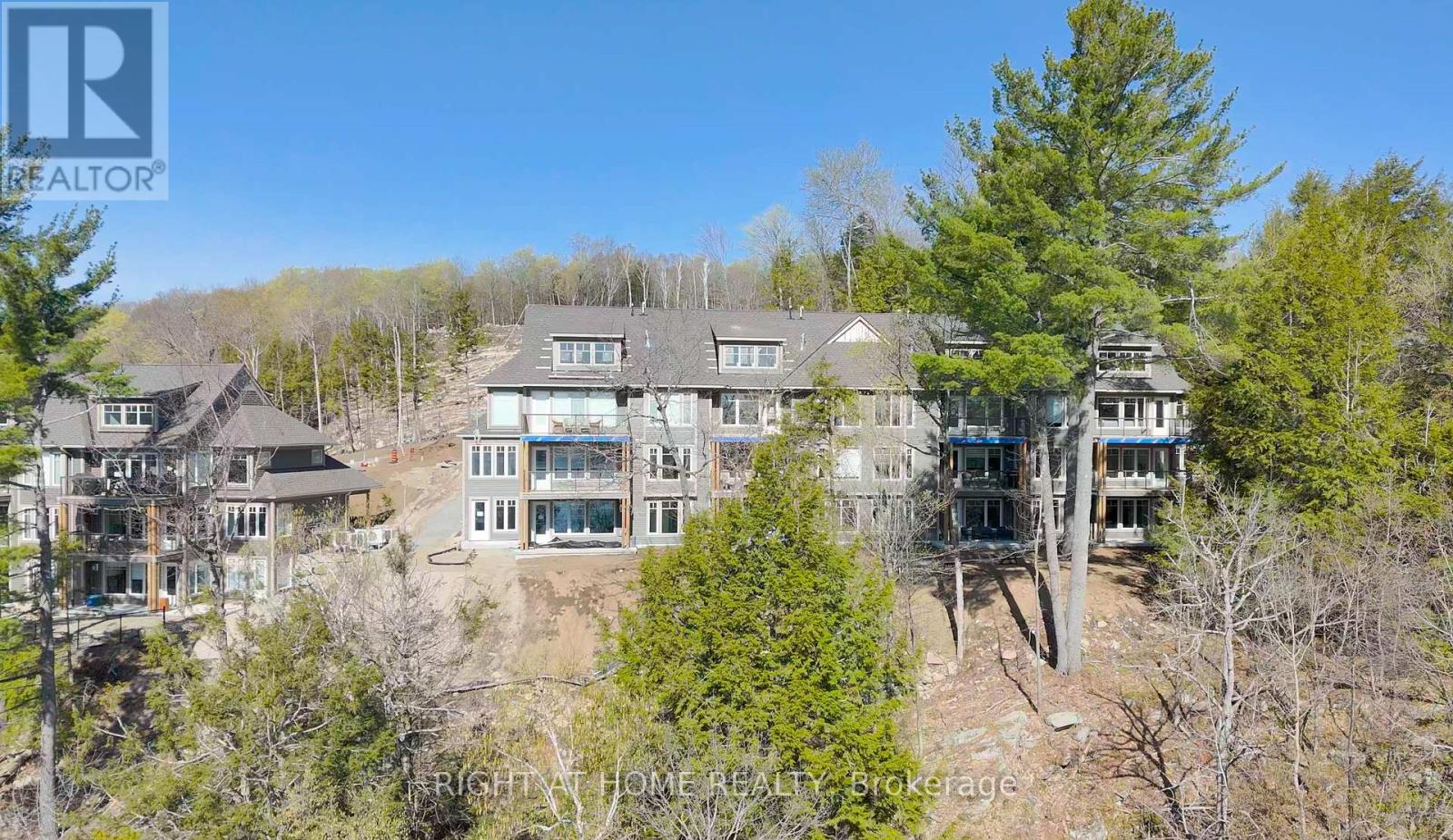 202 - 13 Tree Tops Lane, Huntsville, Ontario  P1H 1B3 - Photo 4 - X13454748