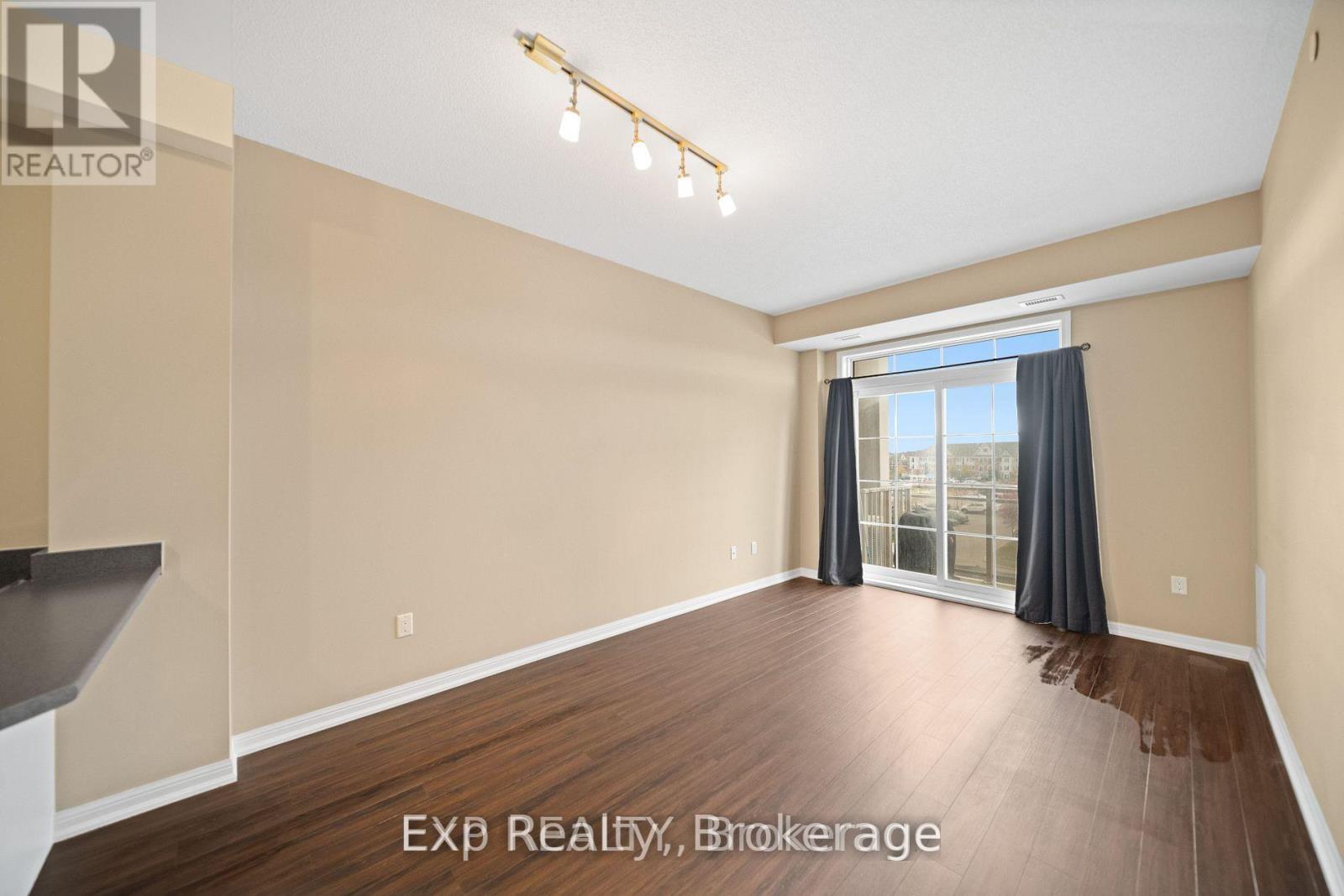 315 - 84 Aspen Springs Drive, Clarington, Ontario  L1C 0V3 - Photo 13 - E13454820
