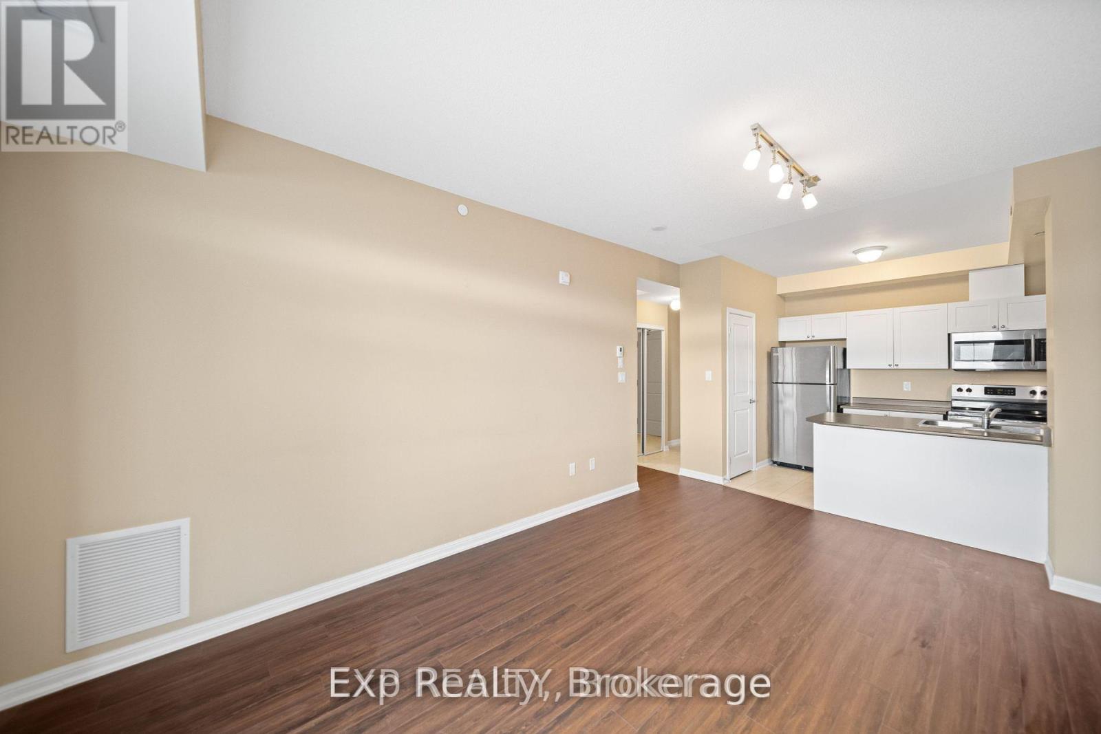 315 - 84 Aspen Springs Drive, Clarington, Ontario  L1C 0V3 - Photo 19 - E13454820