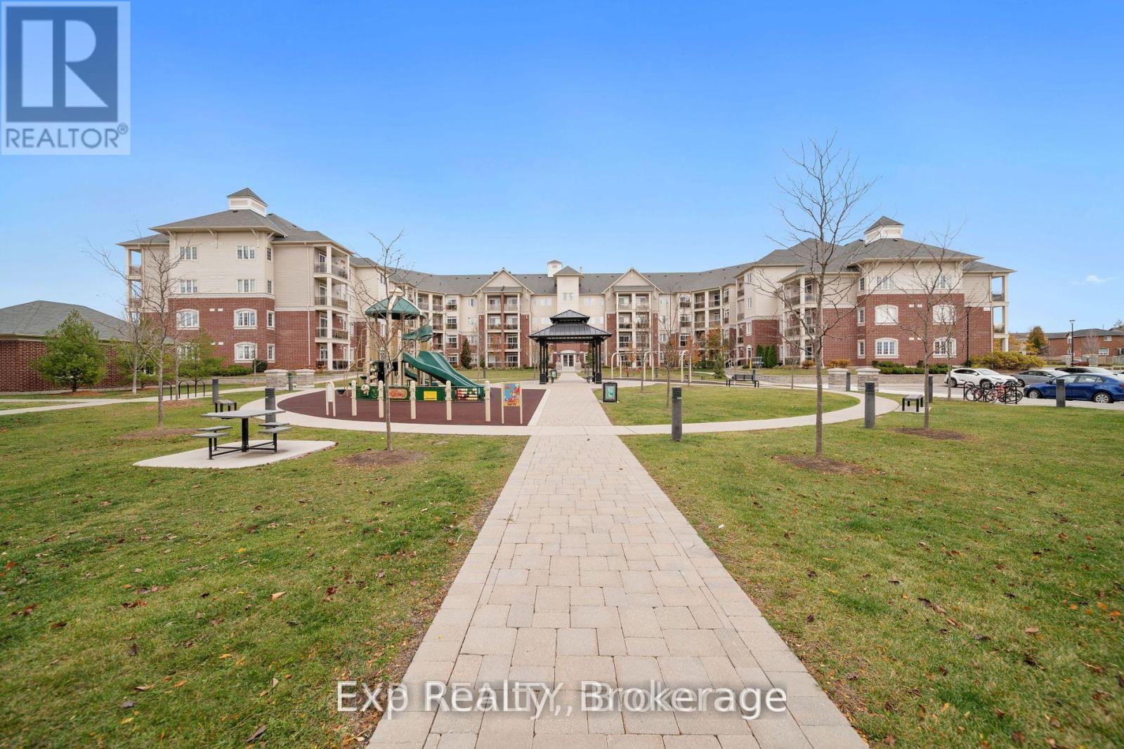 315 - 84 Aspen Springs Drive, Clarington, Ontario  L1C 0V3 - Photo 3 - E13454820