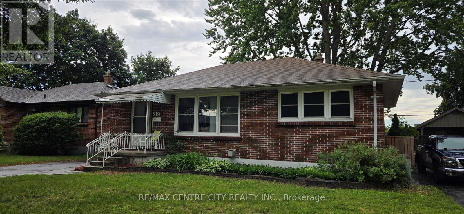 219 Fairway Avenue, London East, Ontario  N5W 1J2 - Photo 2 - X13454846