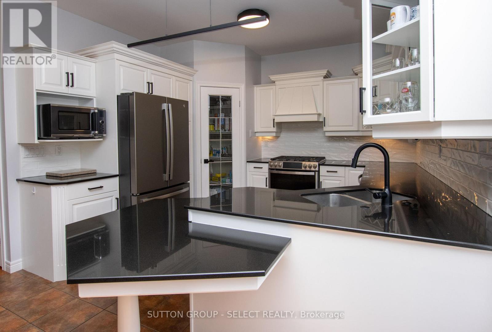 4125 Masterson Circle, London South, Ontario  N6P 1T3 - Photo 20 - X13454870