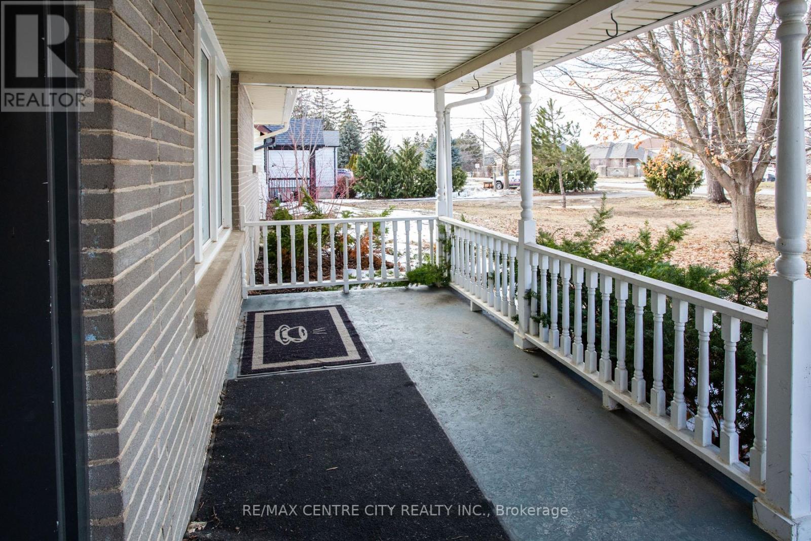 1231 Sunningdale Road E, London North, Ontario  N5X 4B1 - Photo 4 - X13454980