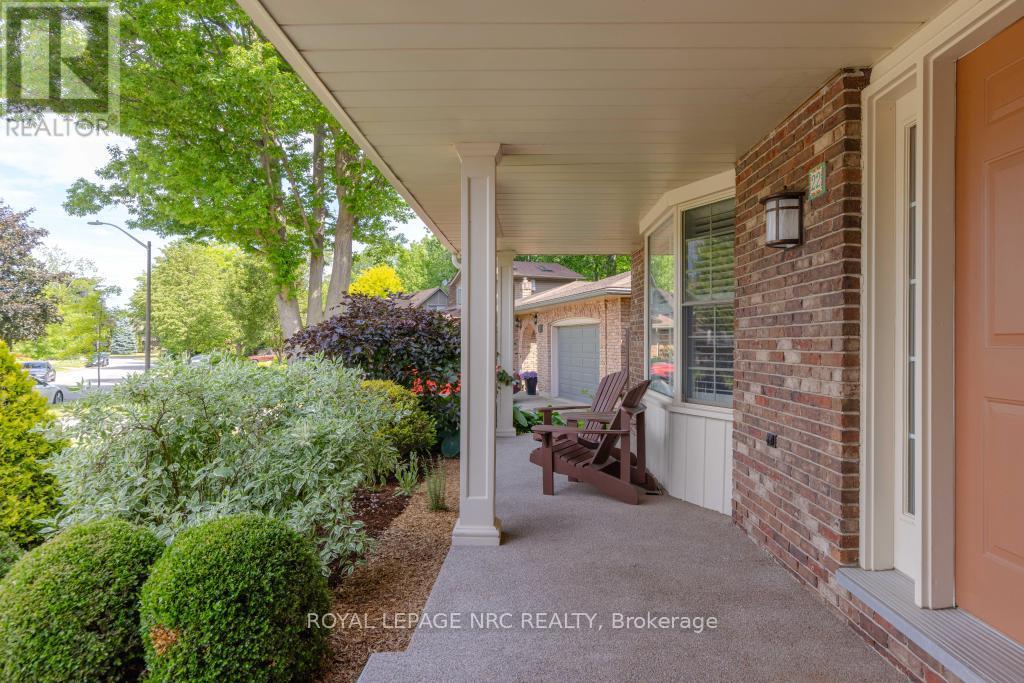 22 Bulter Crescent, St. Catharines, Ontario  L2M 7B3 - Photo 2 - X13454804