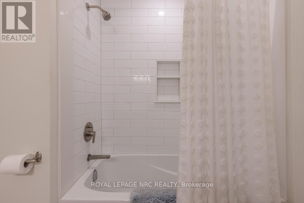 22 Bulter Crescent, St. Catharines, Ontario  L2M 7B3 - Photo 35 - X13454804
