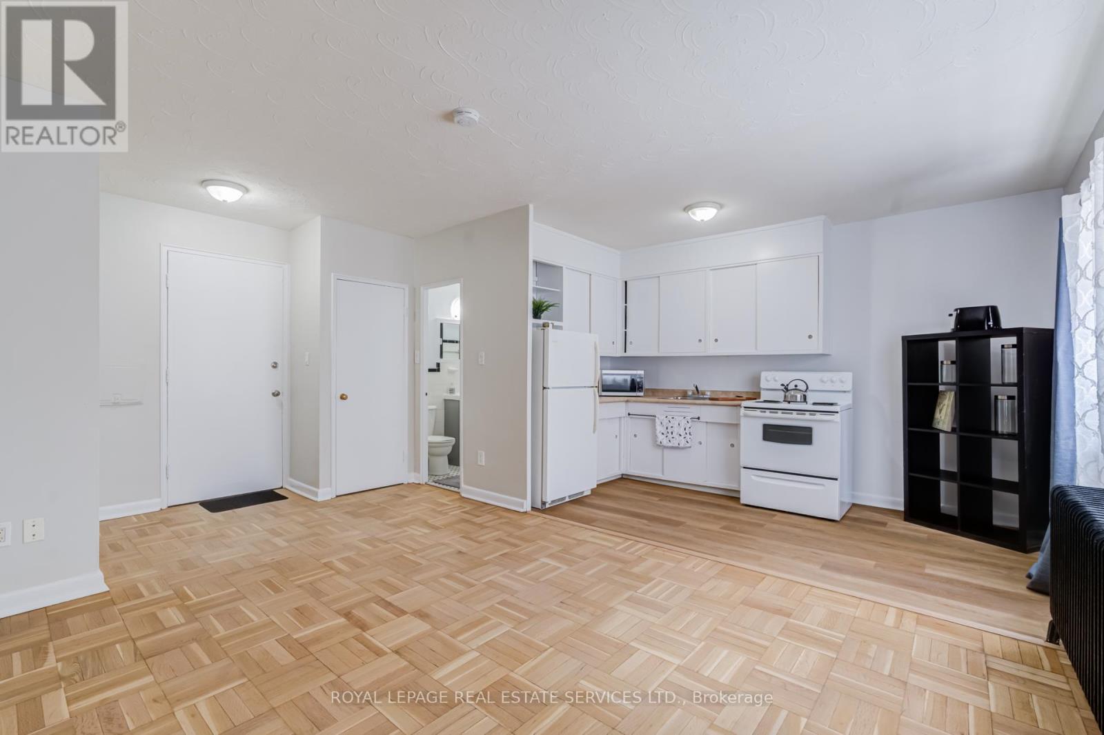 105 - 101 Coe Hill Drive, Toronto, Ontario  M6S 3E3 - Photo 11 - W13446576
